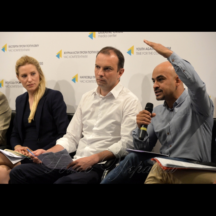 21 липня 2017 Український кризовий медіа центр.
Дискусія щодо звітування громадських організацій та скасування е-декларування для 